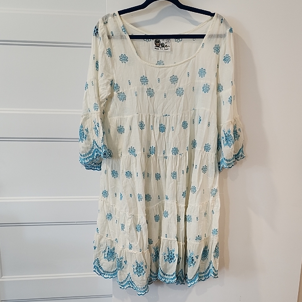 Vintage - Chic White and Blue Floral Long Sleeve Dress - P2P 19''